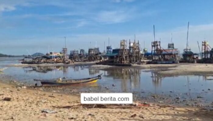 Pesisir pantai laut Bagger Toboali digasak Pertambangan illegal jenis (PIP) dan Ponton Tungau yang beroperasi di luar IUP PT. Timah